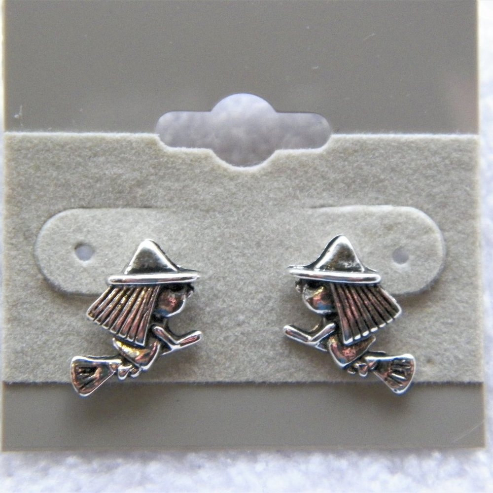 🎃Silver Witch on Broom Earrings
